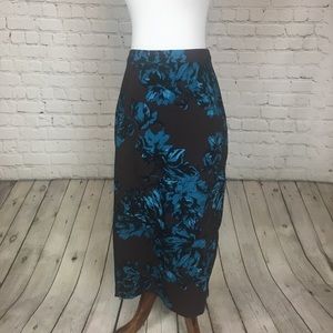 Sassy Floral Print Midi Pencil Skirt